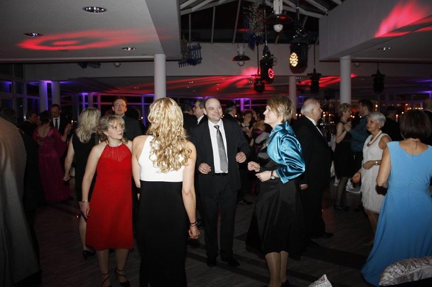 21. Fr&uuml;hlingsball im Autohaus Peter