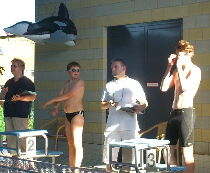 Um die Wette geschwommen