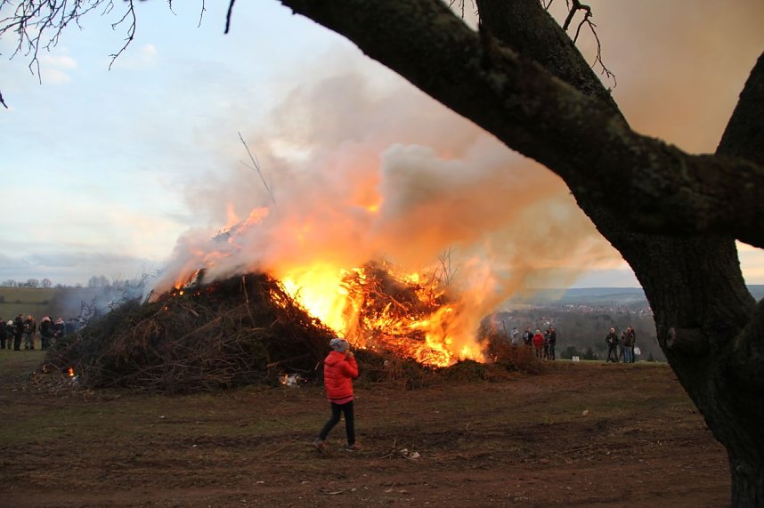 Osterfeuer &uuml;ber Krimderode 2016