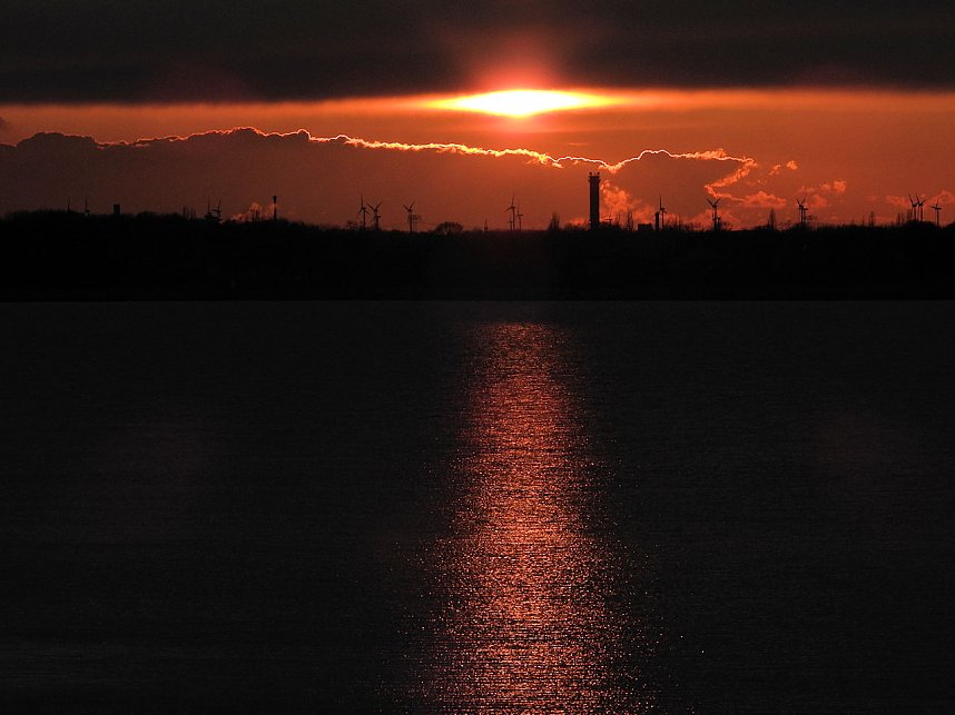 Sonnenuntergang am Goitzschesee