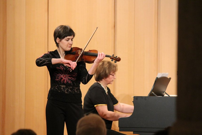 Junge Geiger im Konzert