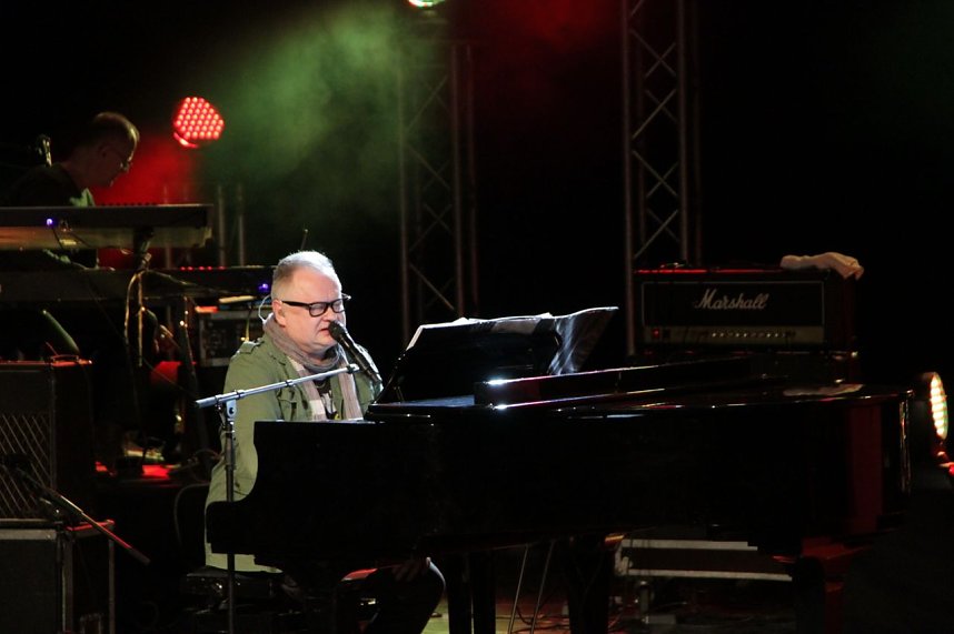 Zu ihrem 175. Geburtstag lud die Kreissparkasse am Freitag Abend zum Benefizkonzert mit Heinz Rudolf Kunze