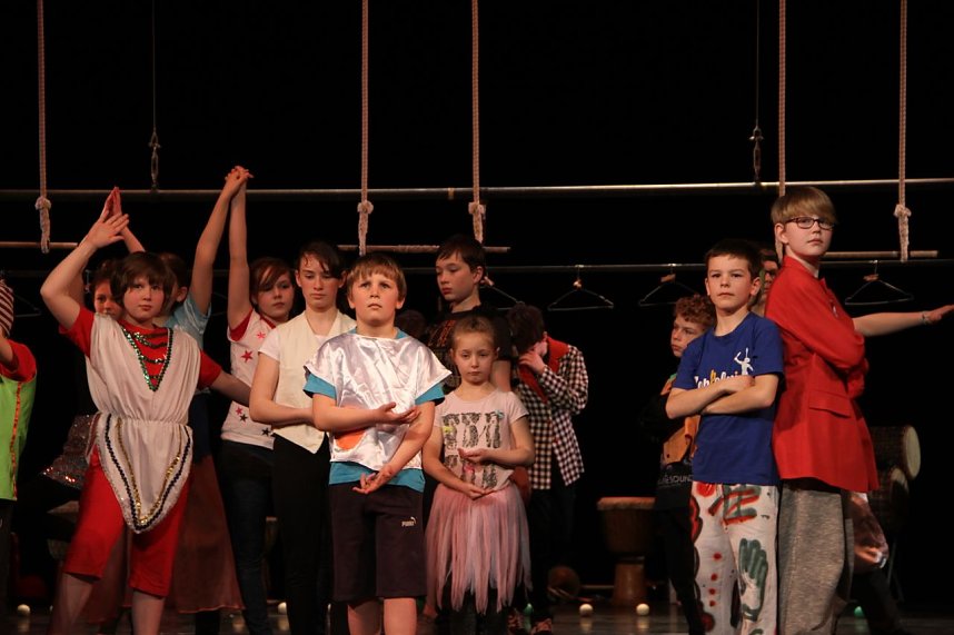 No money - pure honey - die Kinder des Zirkus Zappelini zeigten am Abend, was sie drauf haben