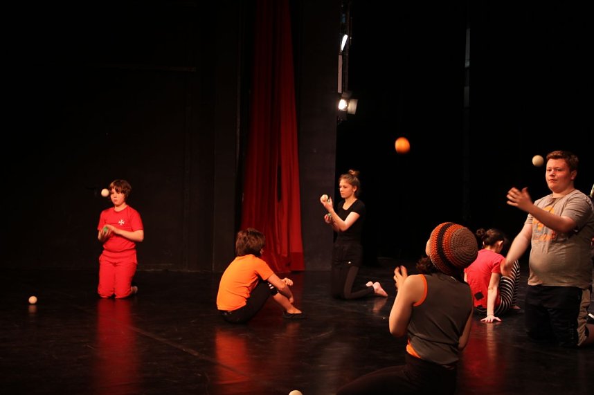 No money - pure honey - die Kinder des Zirkus Zappelini zeigten am Abend, was sie drauf haben