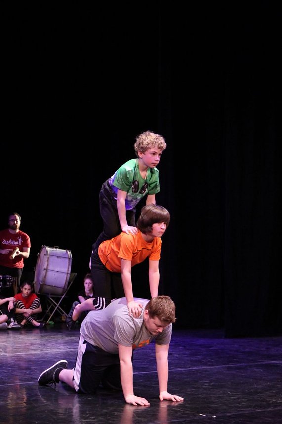 No money - pure honey - die Kinder des Zirkus Zappelini zeigten am Abend, was sie drauf haben