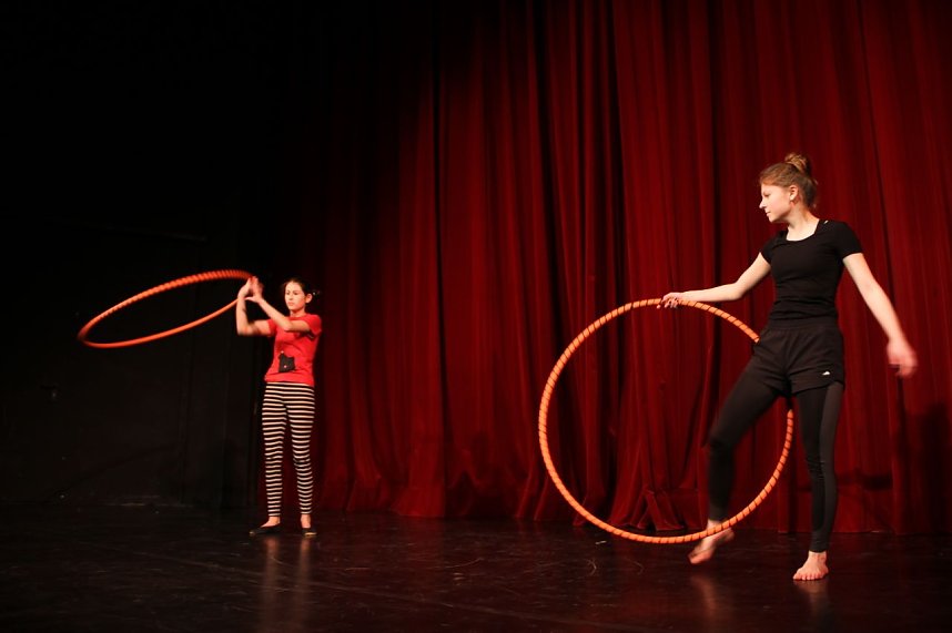 No money - pure honey - die Kinder des Zirkus Zappelini zeigten am Abend, was sie drauf haben