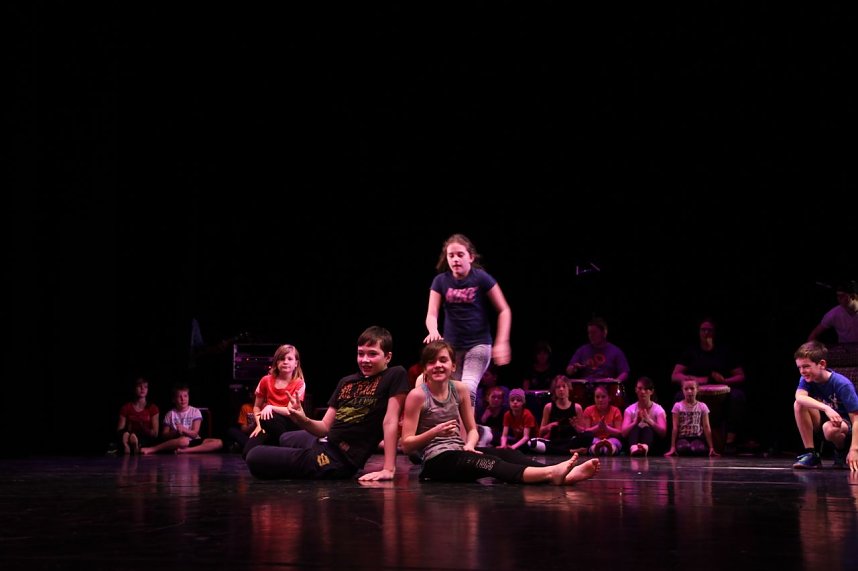 No money - pure honey - die Kinder des Zirkus Zappelini zeigten am Abend, was sie drauf haben