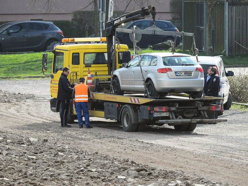 Fr&uuml;hjahrsputz auf dem August-Bebel-Platz in Nordhausen