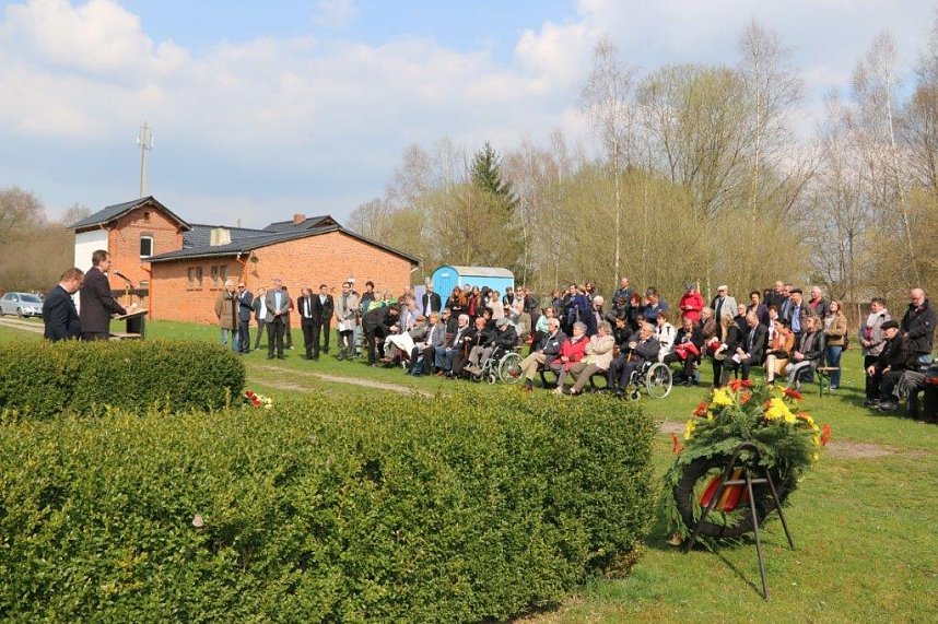 Gedenkveranstaltung zum 71. Jahrestag der Befreiung des KZ Elllrich Juliush&uuml;tte