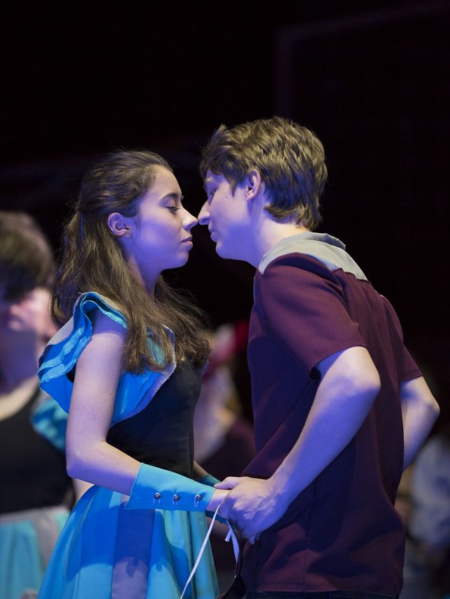 #romeoundjulia - gelungene Premiere des Theaterjugendclubs