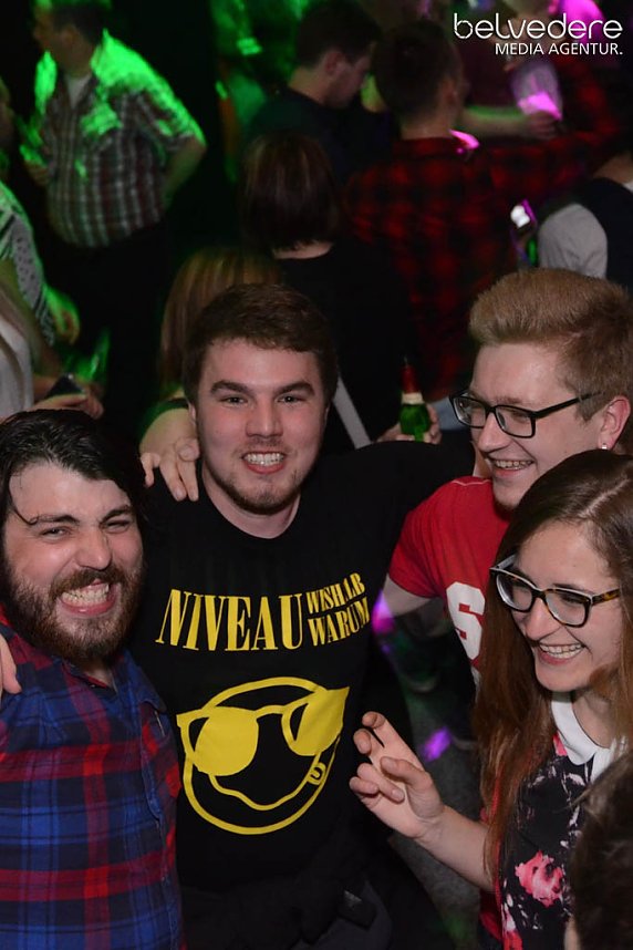 Party im Jugendclubhaus in Nordhausen - der Samstag