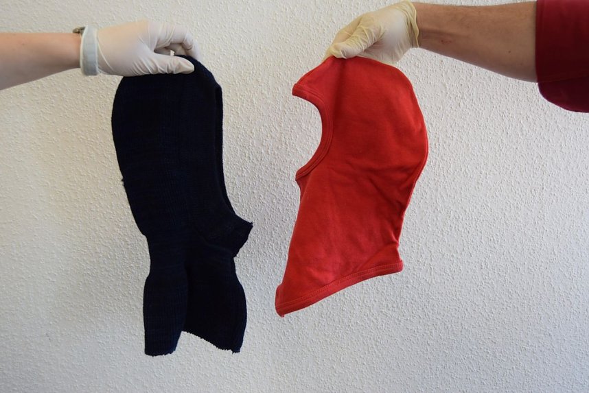 Waffen, Masken und Beutegut