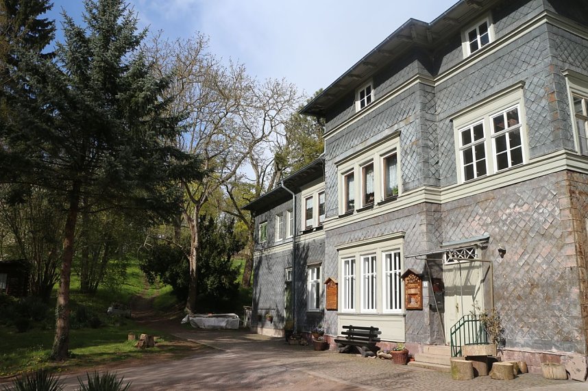 Spaziergang im Park Hohenrode