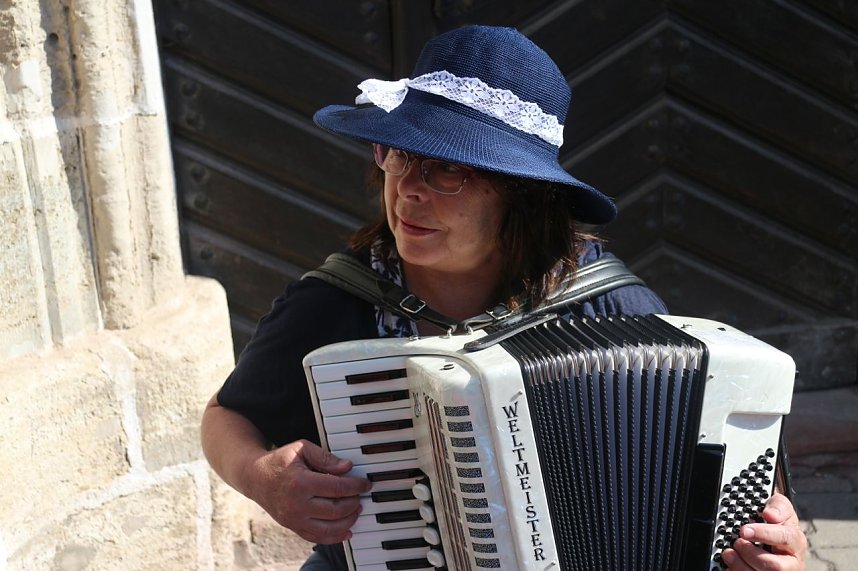 Erstmals mehr als 1000 Kisten voller B&uuml;cher - der gro&szlig;e KILA B&uuml;cherflohmarkt