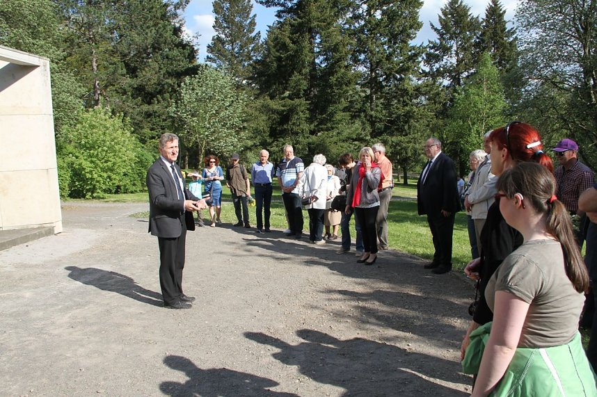 Kranzniederlegung zum Tag der Befreiung