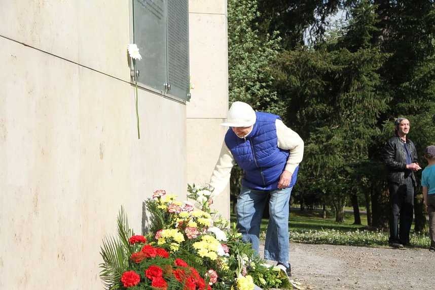 Kranzniederlegung zum Tag der Befreiung