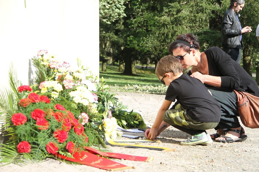 Kranzniederlegung zum Tag der Befreiung