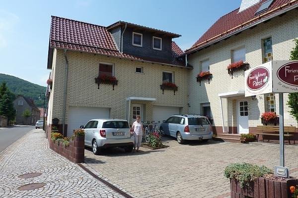 Schon der optische Eindruck des Hauses mit der Ferienwohnung macht was her.