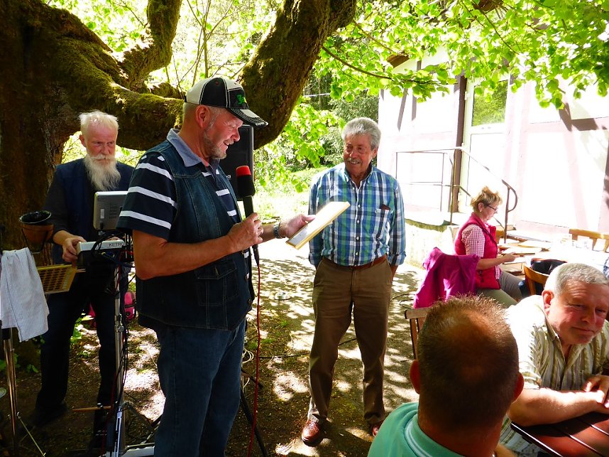 Herzsportgruppe wanderte zum Braunsteinhaus
