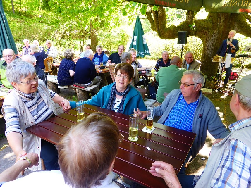 Herzsportgruppe wanderte zum Braunsteinhaus