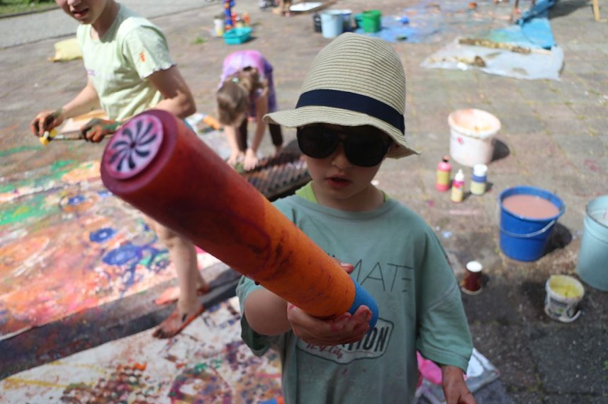 Actionpainting an der Jugendkunstschule