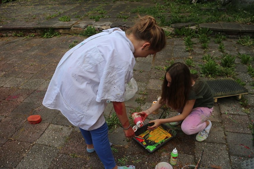 Actionpainting an der Jugendkunstschule