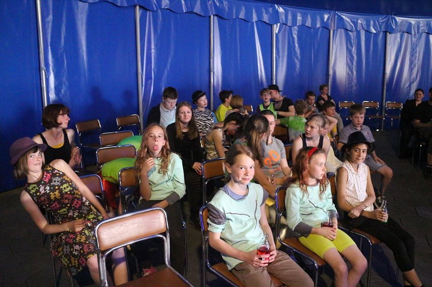 Premiere im neuen Nordh&auml;user Zirkuszelt