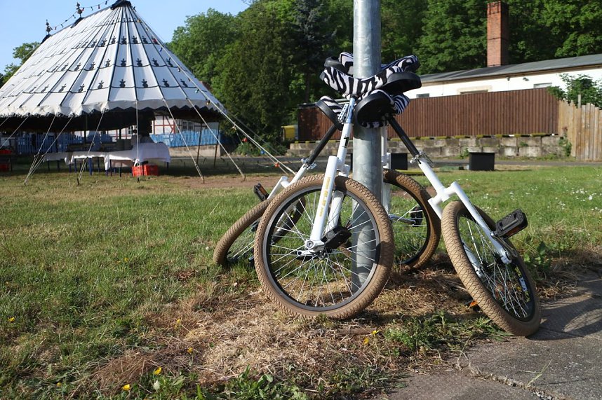 Premiere im neuen Nordh&auml;user Zirkuszelt