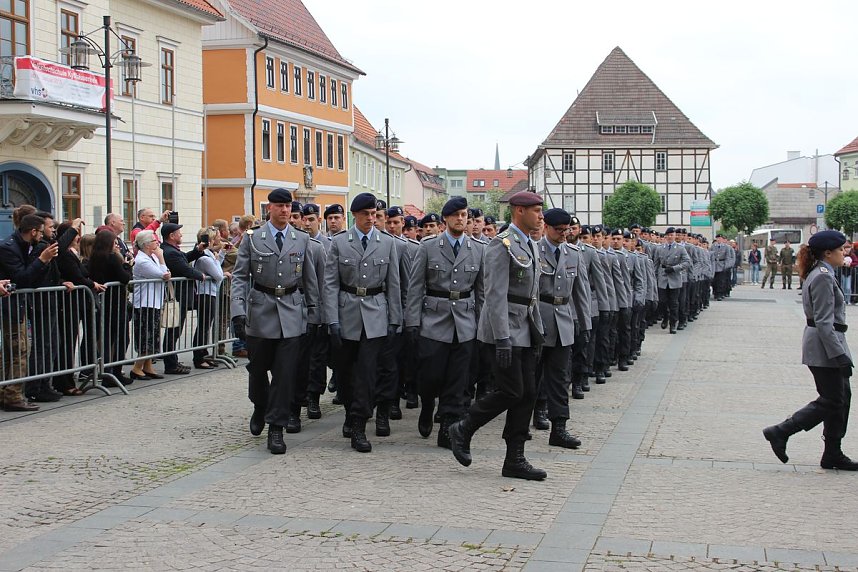 Vereidigung auf dem Marktplatz