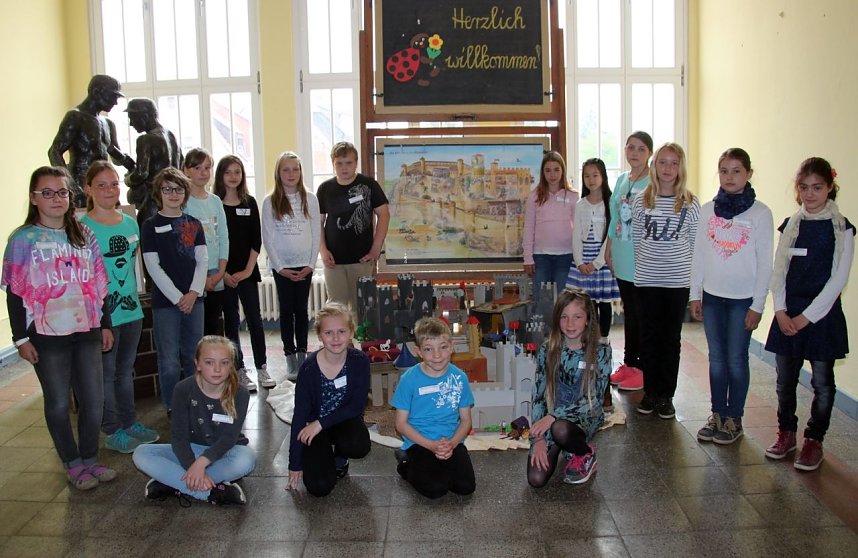 Lesek&ouml;nigin gekr&ouml;nt