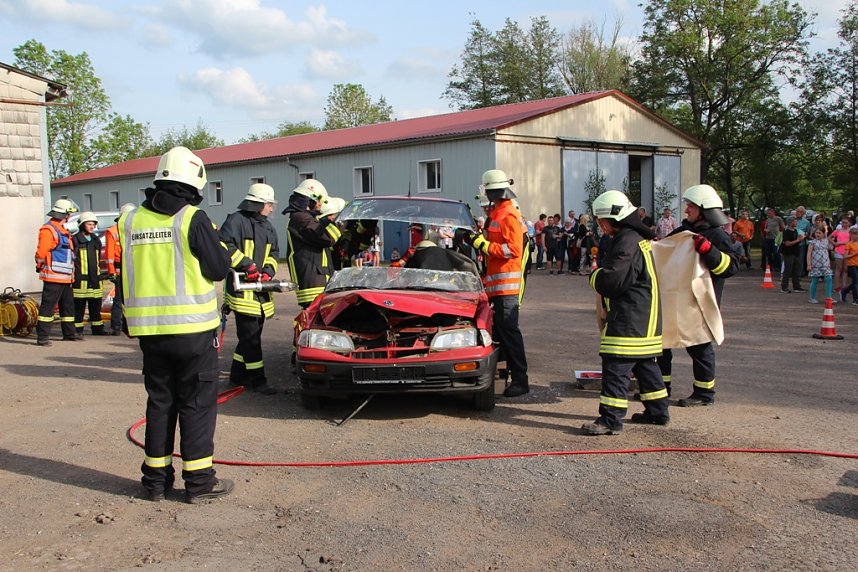 Hohensteiner Feuerwehr bei Menschenrettung