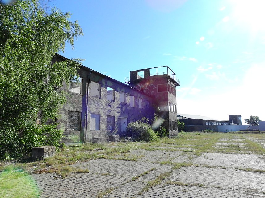 Flugplatz K&ouml;then