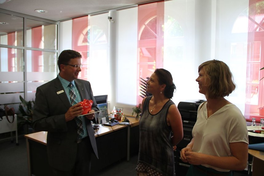 Sieben gl&uuml;ckliche Gewinner kamen beim gro&szlig;en Vereinsvoting der Sparkasse aus Harztor