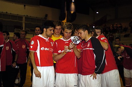 Rot Wei&szlig; Erfurt mit Pokal