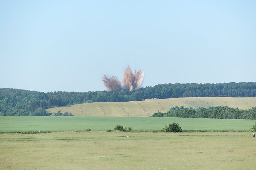 Die Sprengung einer Bombe