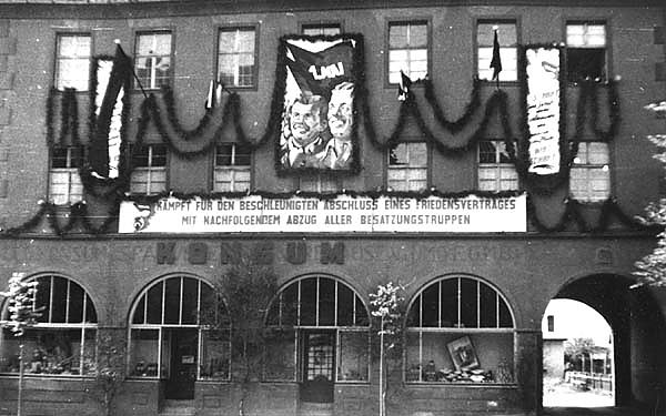 Propaganda &aacute; la DDR