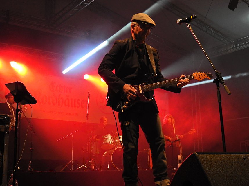 Extase vor dem Theater