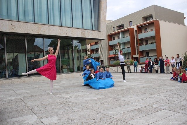 Tanzstudio Radeva bereichert das Rolandsfest