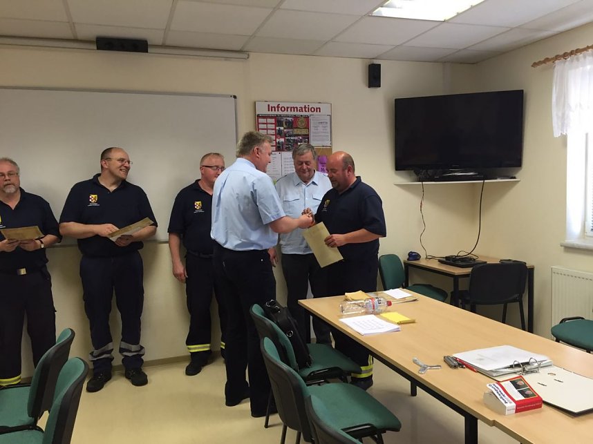 Eine Feuerwehrfrau und ihre m&auml;nnlichen Kameraden kamen aus den Wehren: Bleicherode, Ellrich, Gro&szlig;- und Kleinwerther, Heringen, Ilfeld, Lipprechterode, Neustadt/Osterode, Niedersachswerfen, Petersdorf, S&uuml;lzhayn und Woffleben.