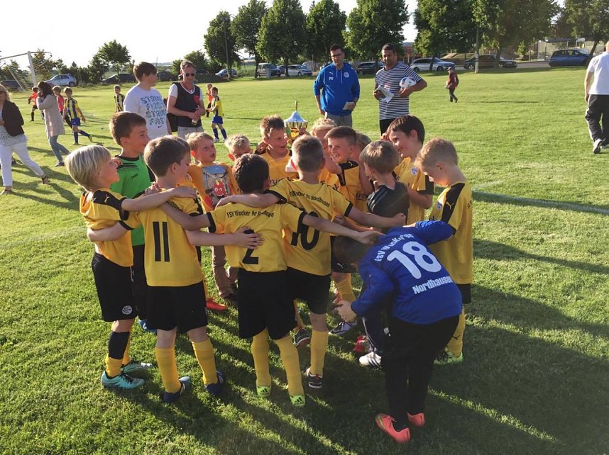 Wackers U8 gewann in G&ouml;rsbach das Blitzturnier gegen die Nachbarmannschaften aus der Region