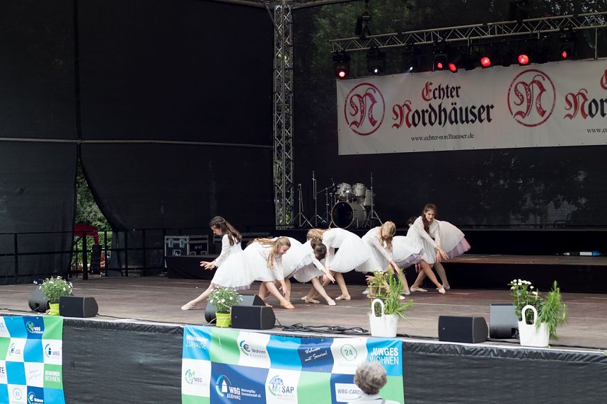 Insgesamt 17 Choreographien zeigte die Tanzschule Taimba zum diesj&auml;hrigen Rolandsfest auf der Theaterb&uuml;hne