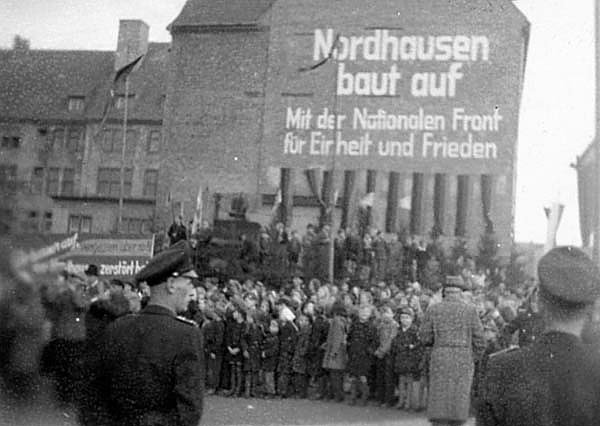 Aufmarsch am Rathaus