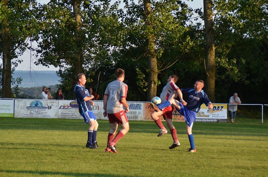 Elfmeter-Thriller zum Lokal-Derby Buchholz vs. Hermannsacker