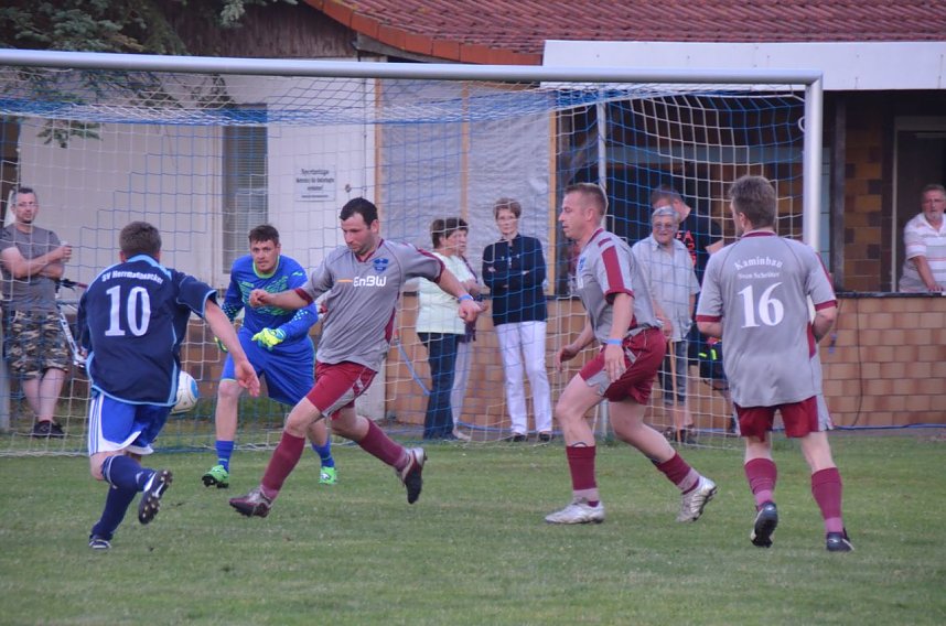 Elfmeter-Thriller zum Lokal-Derby Buchholz vs. Hermannsacker