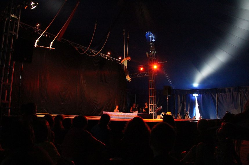 Zirkus macht stark - 55 Kinder konnten diese Woche im Zappelini Zelt ihr eigenes St&uuml;ck proben