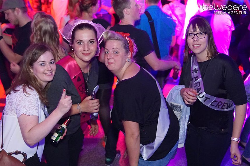 Party im Jugendclubhaus in Nordhausen - der Samstag