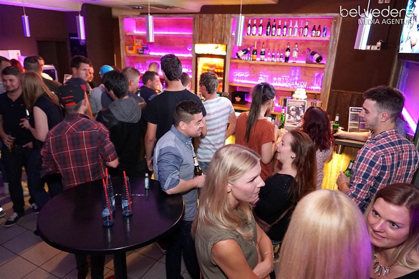 Party im Jugendclubhaus in Nordhausen - der Samstag