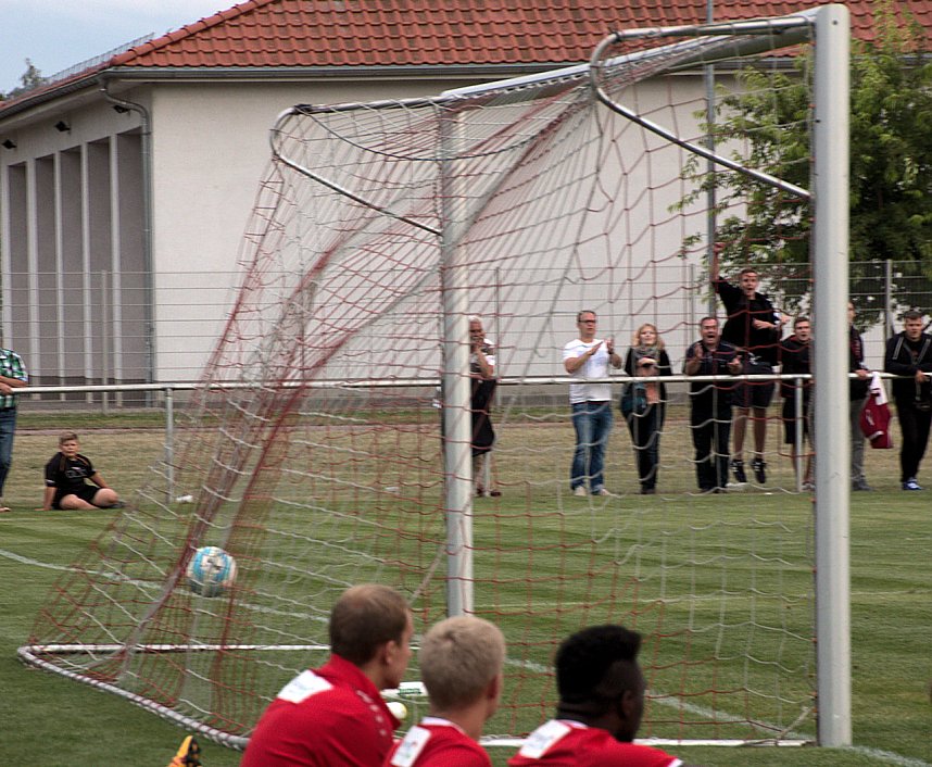 Wacker gewinnt gegen RWE mit 3:2