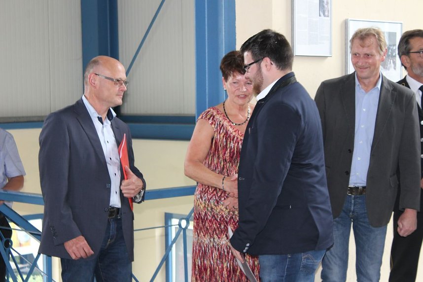 Bergbautechnologen beenden Ausbildung