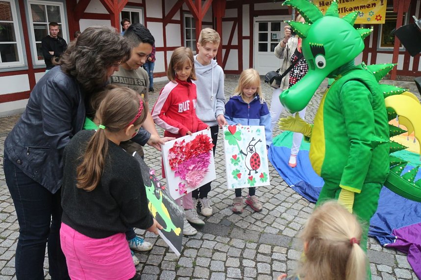 Tabaluga zu Besuch im Jugendg&auml;stehaus Rothleimm&uuml;hle
